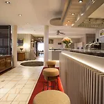 酒店 Le Rapp 4*