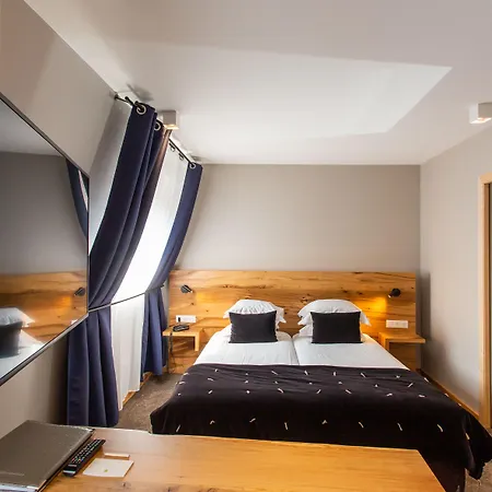 Отель Le Rapp 4*