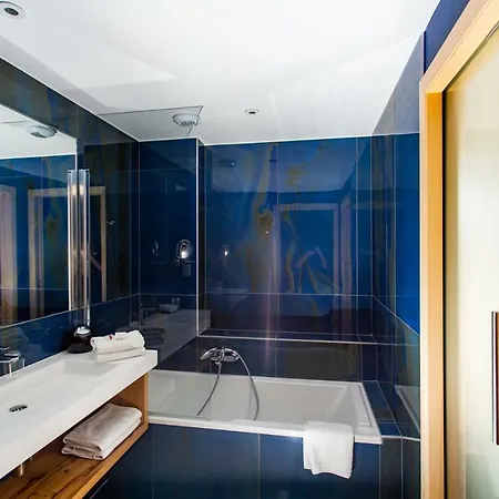 Le Rapp Otel 4*